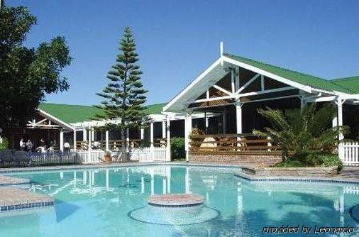 Pine Lodge Resort George Esterno foto